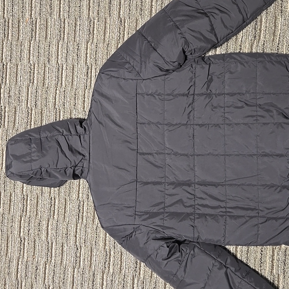 The North Face Reversible Charcoal Puffer Jacket - Picture 6 of 8